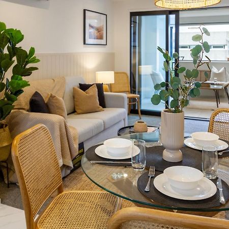 In The Heart Of It All: 2 Bed Cbd Townhouse ไครสต์เชิร์ช ภายนอก รูปภาพ