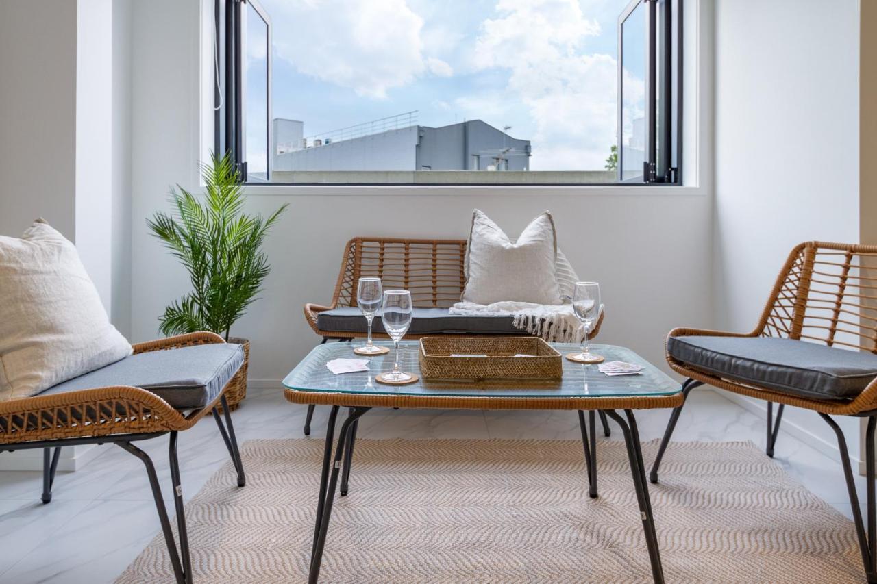 In The Heart Of It All: 2 Bed Cbd Townhouse ไครสต์เชิร์ช ภายนอก รูปภาพ