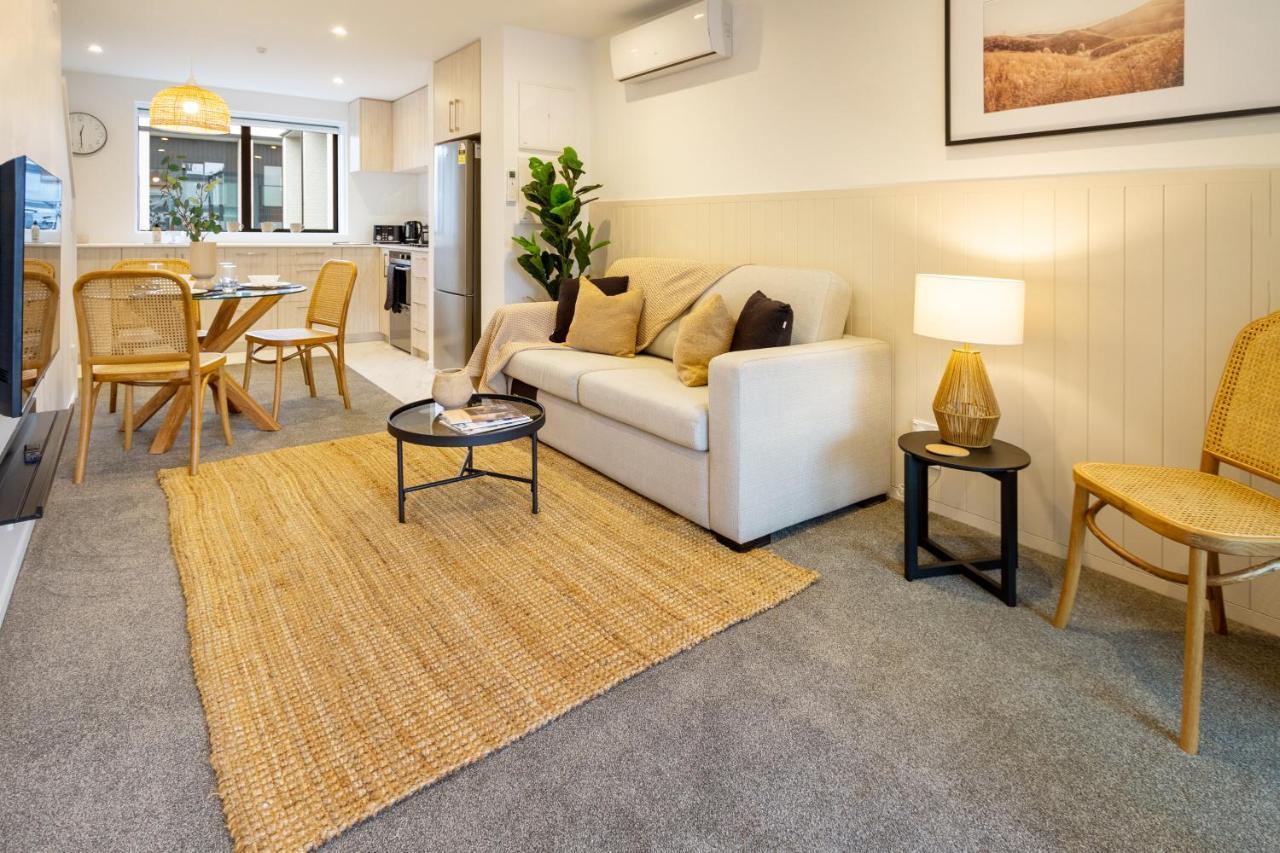 In The Heart Of It All: 2 Bed Cbd Townhouse ไครสต์เชิร์ช ภายนอก รูปภาพ
